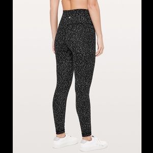 Lululemon- Wunder Under Super-High Rise 28” Length